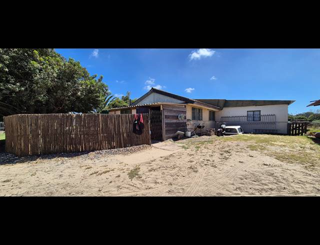 10,743M² SMALLHOLDING FOR SALE IN MORNING STAR